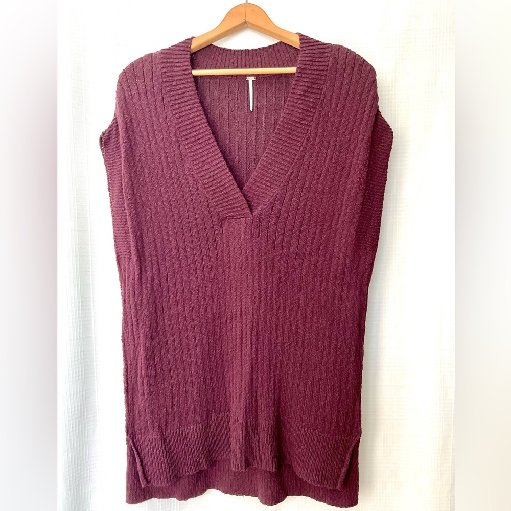 🌱Free People Burgundy V-Neck Sweater